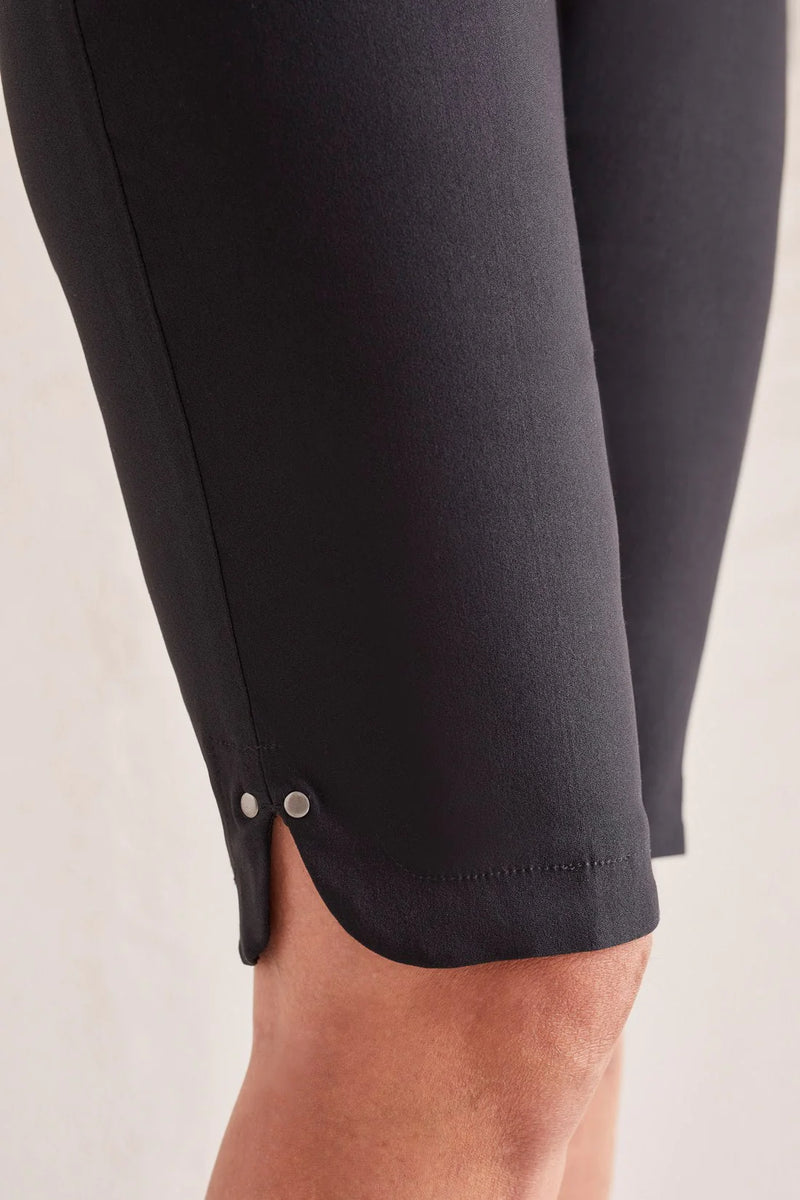 Tribal Flatten It Pull On Short With Snap Slit - Black*