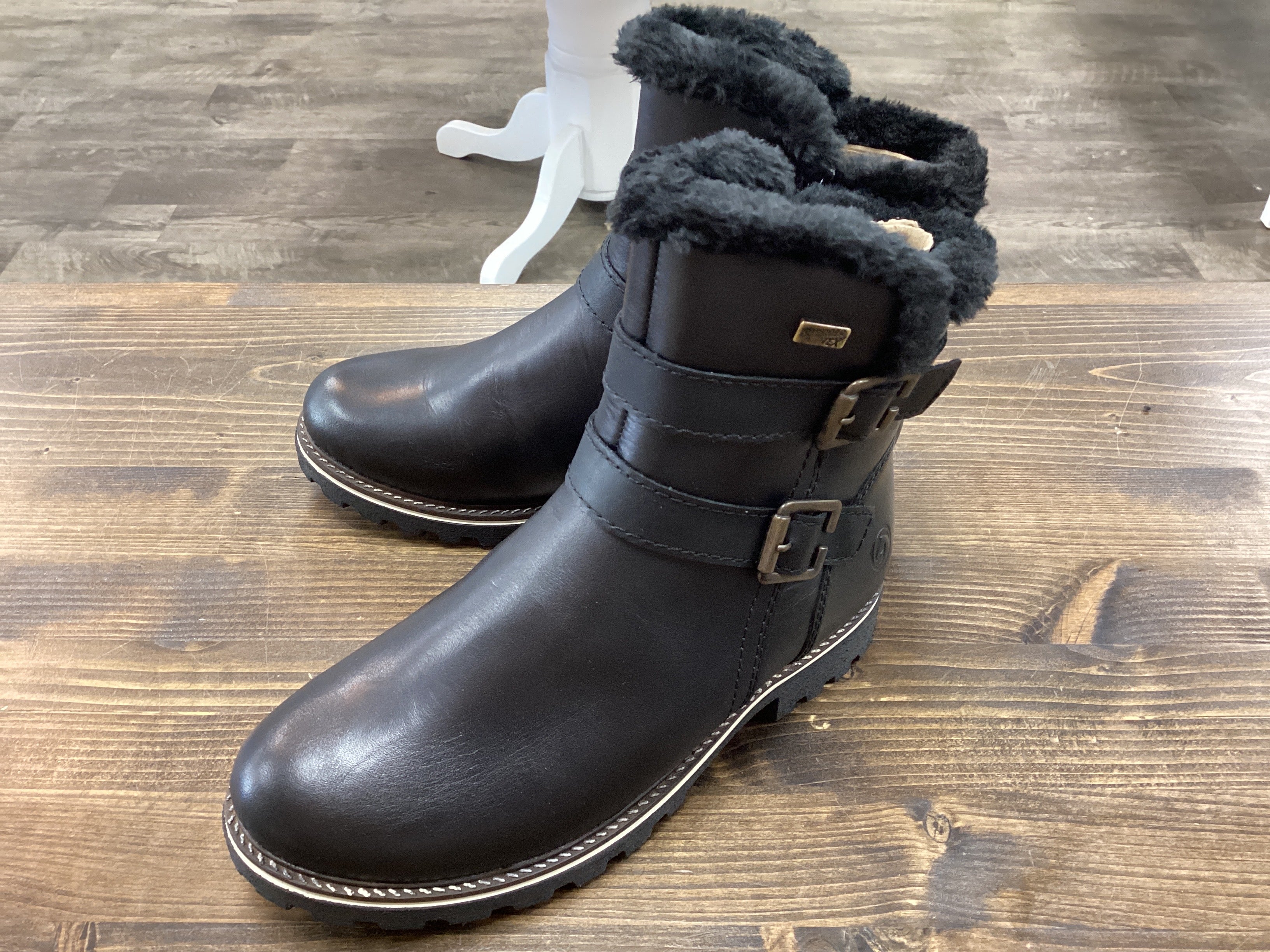 Remonte D8484-00 Lined winter Ankle Boots