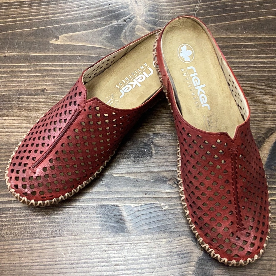 Rieker M2885-35 Red Clogs