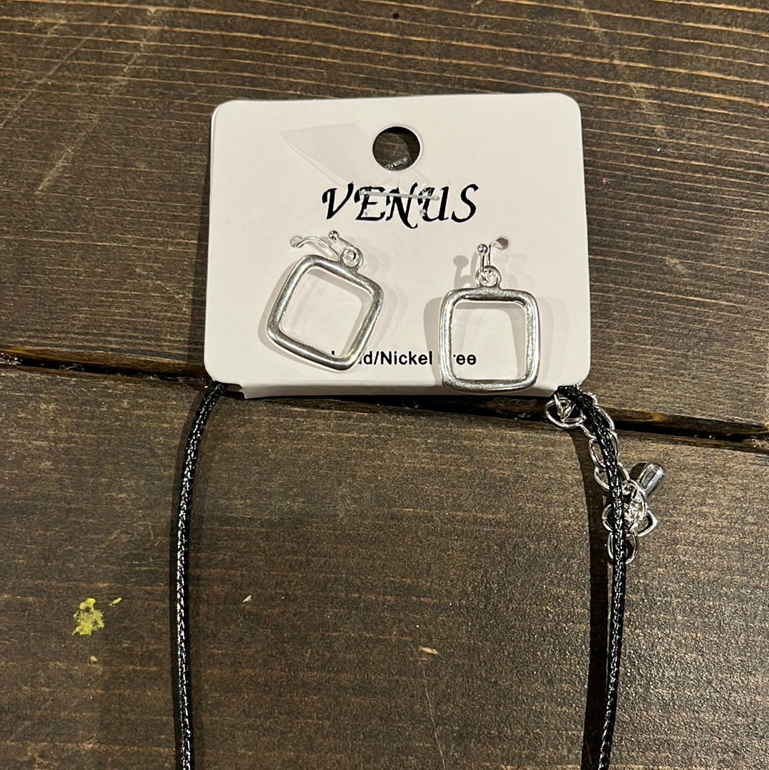 Venus 7642 Long Pendant Necklaces
