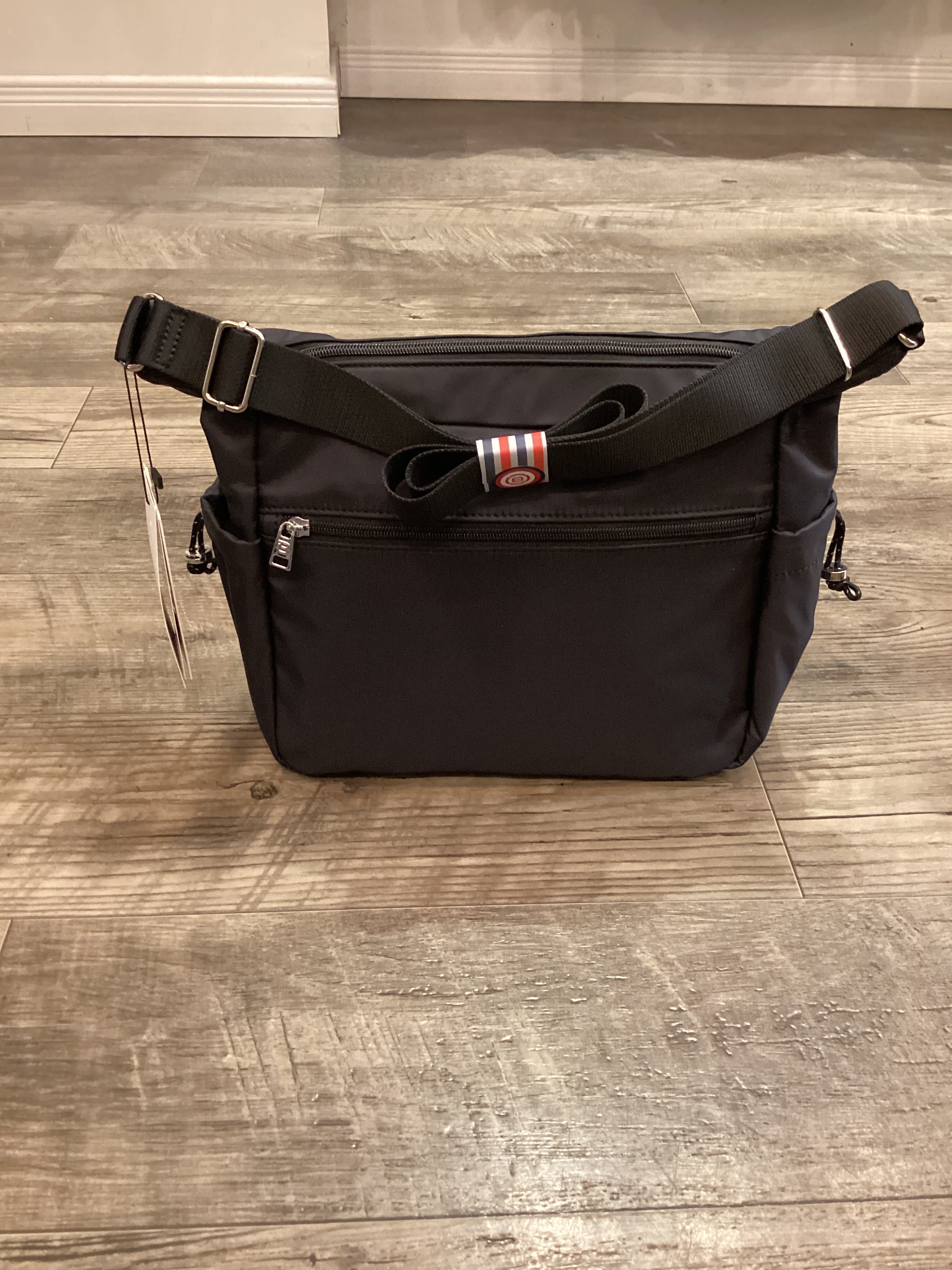 Beside U BNU214R3 Jest R3 Travel/Security Purse