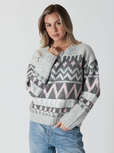 Lyla & Luxe Landen Grey/Pink Arctic Sweater