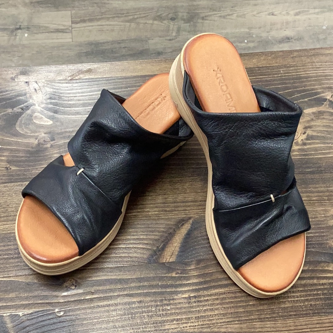 Roamers Enid Leather Slip On Sandal