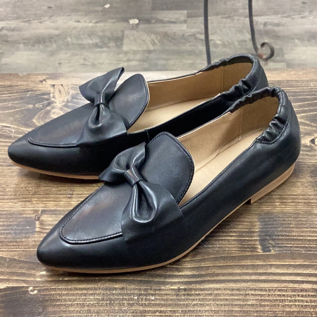 Bos.& Co Nicole leather loafer with bow