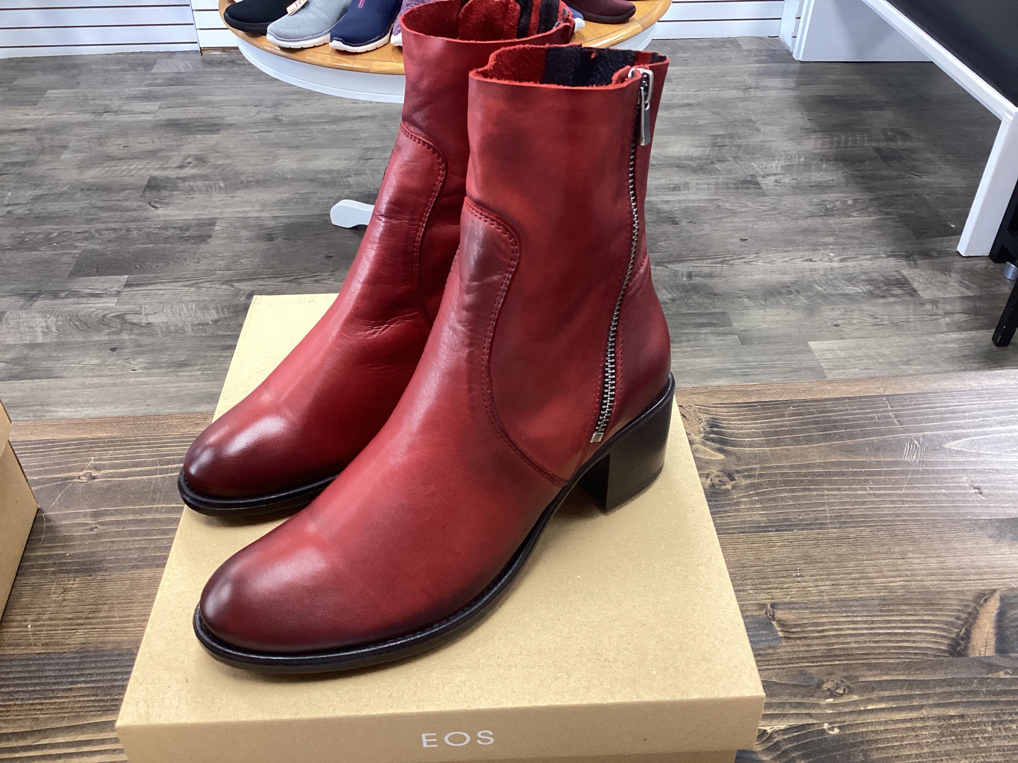 EOS Rouge Leather Ankle Boot with outside Zipper