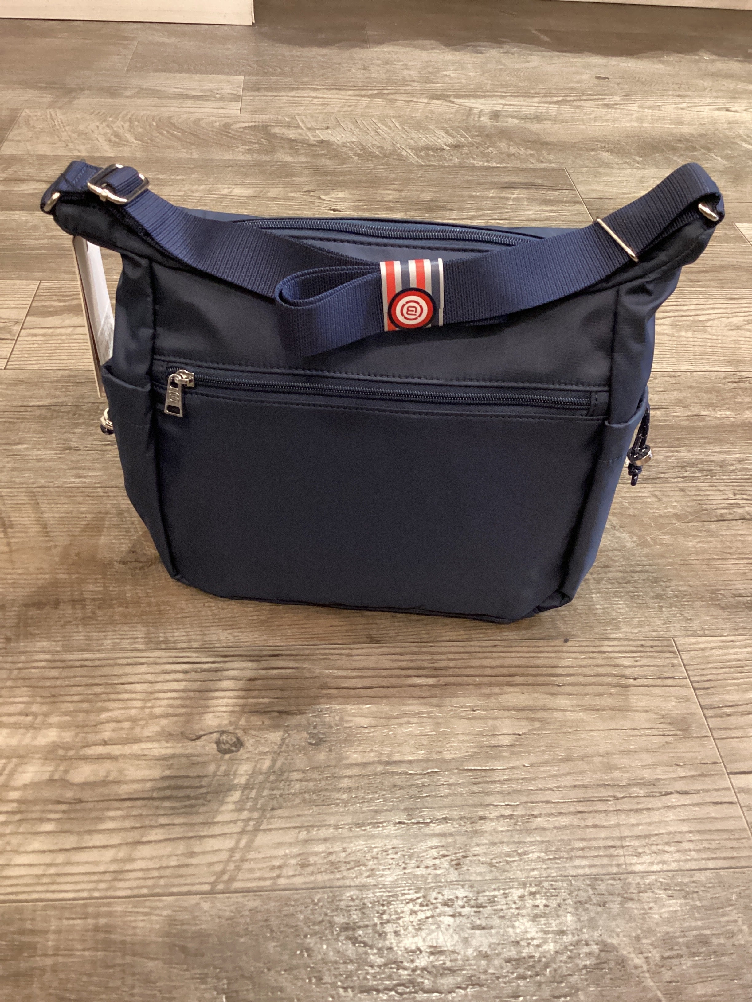 Beside U BNU214R3 Jest R3 Travel/Security Purse