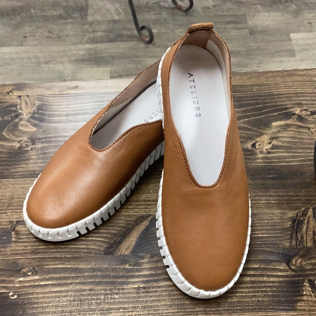 Ateliers Bindi Leather Loafer