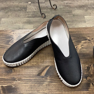 Ateliers Bindi Leather Loafer