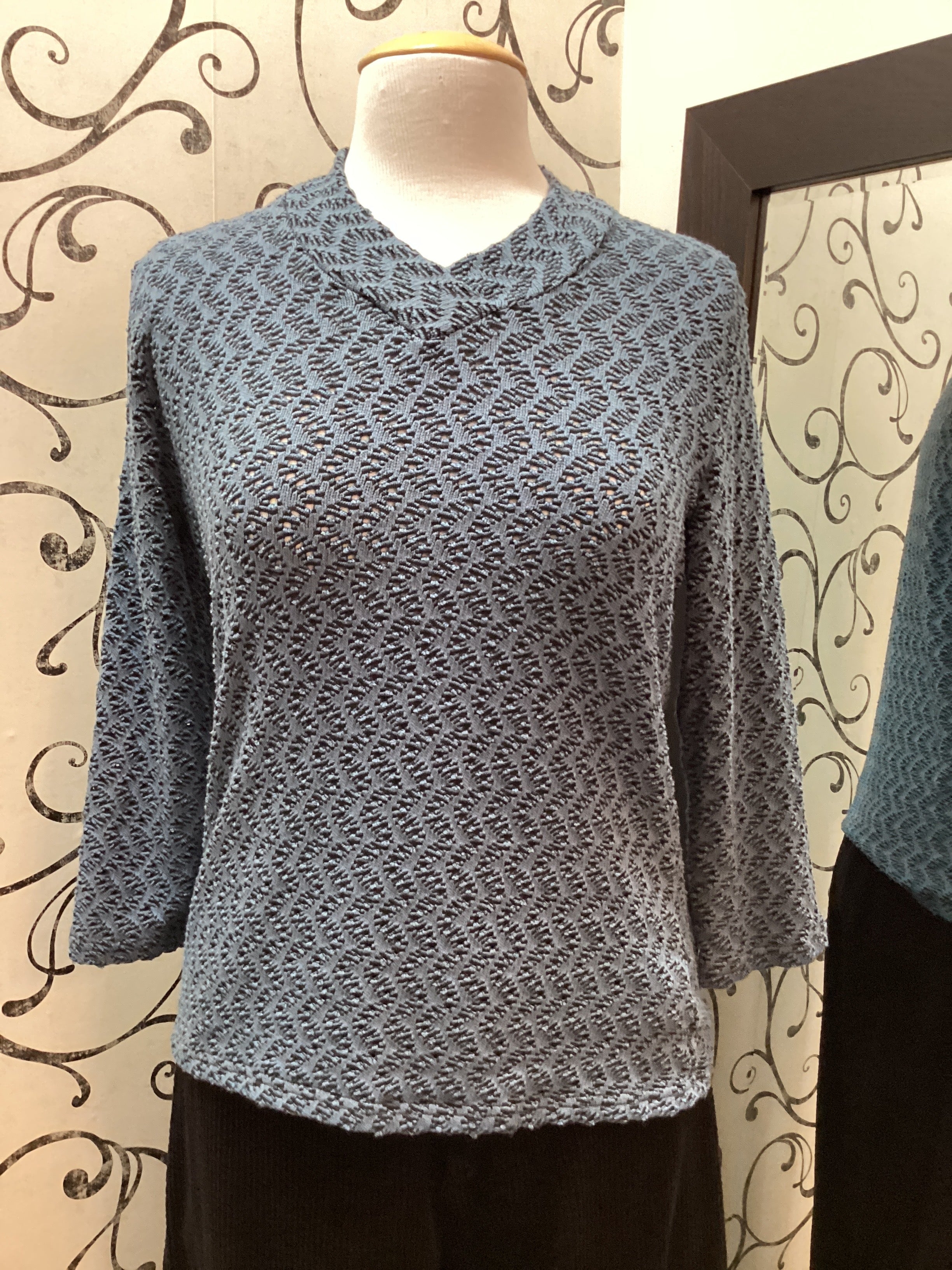 Cut Loose 0126601 3/4 Sleeve Wrap Neck Top