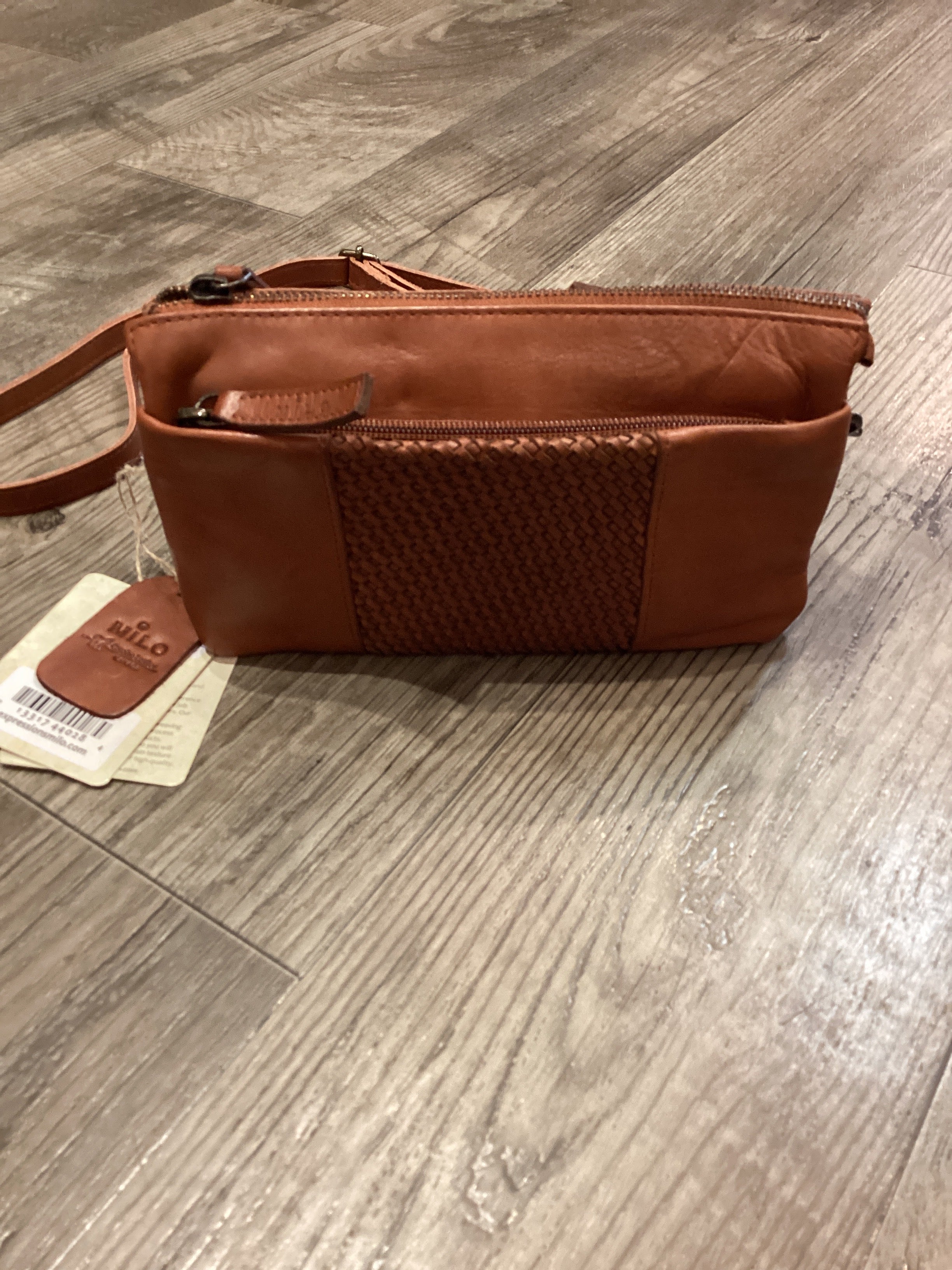 Milo 041 Leather Crossbody Organizer Purse