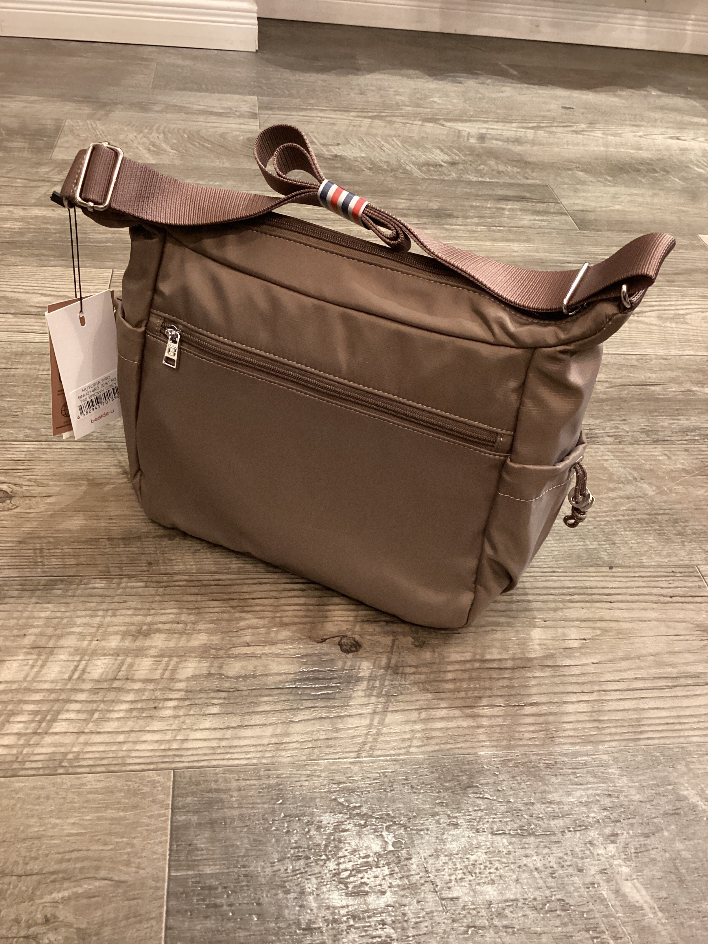 Beside U BNU214R3 Jest R3 Travel/Security Purse