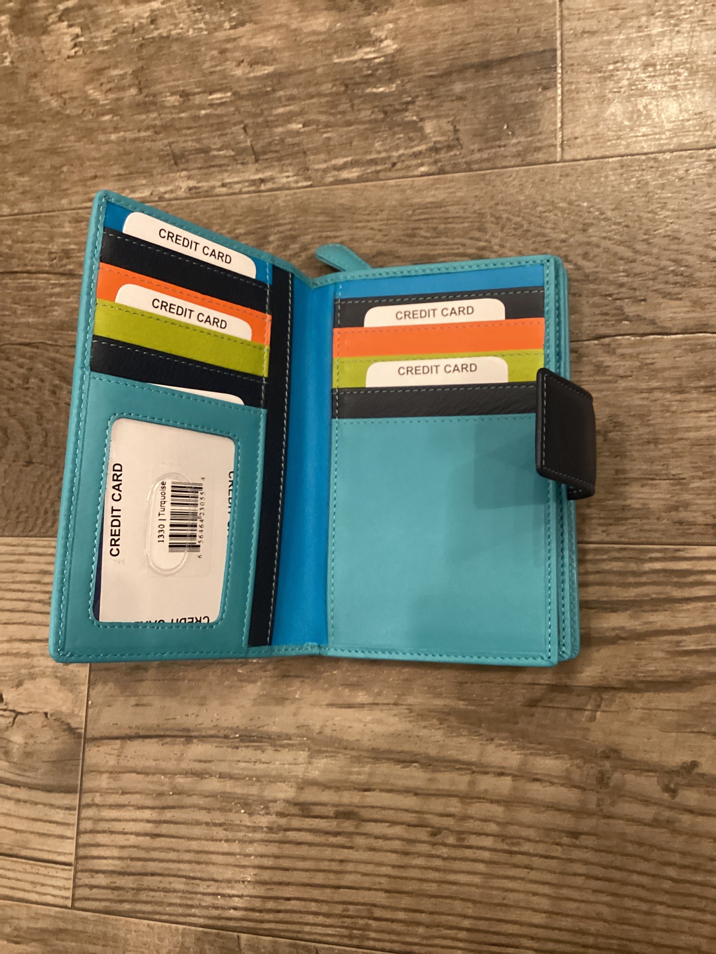 Milo 1330 Leather Multi Card Wallet