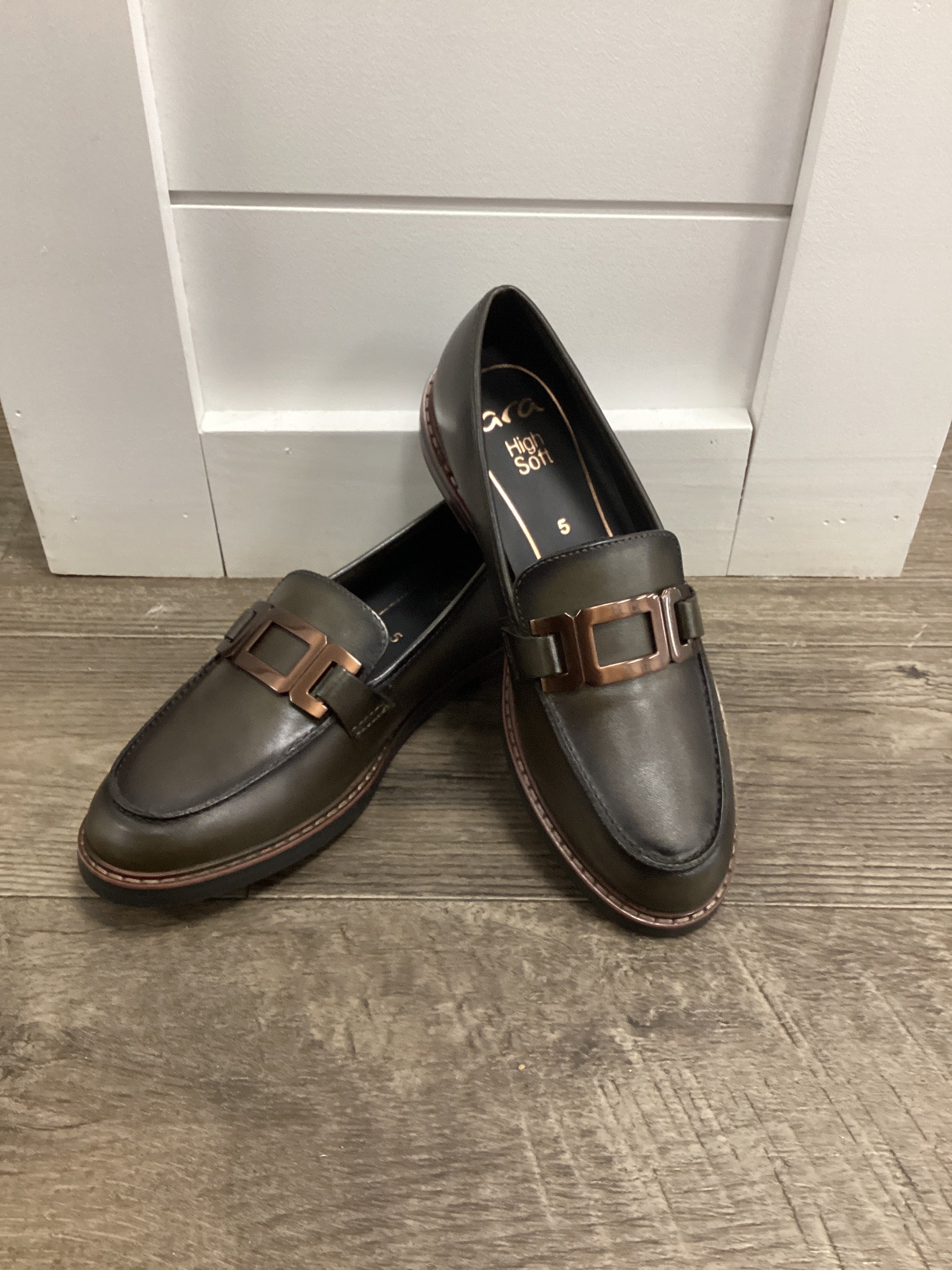 Ara 12-11252 Leather Loafer w/Buckle