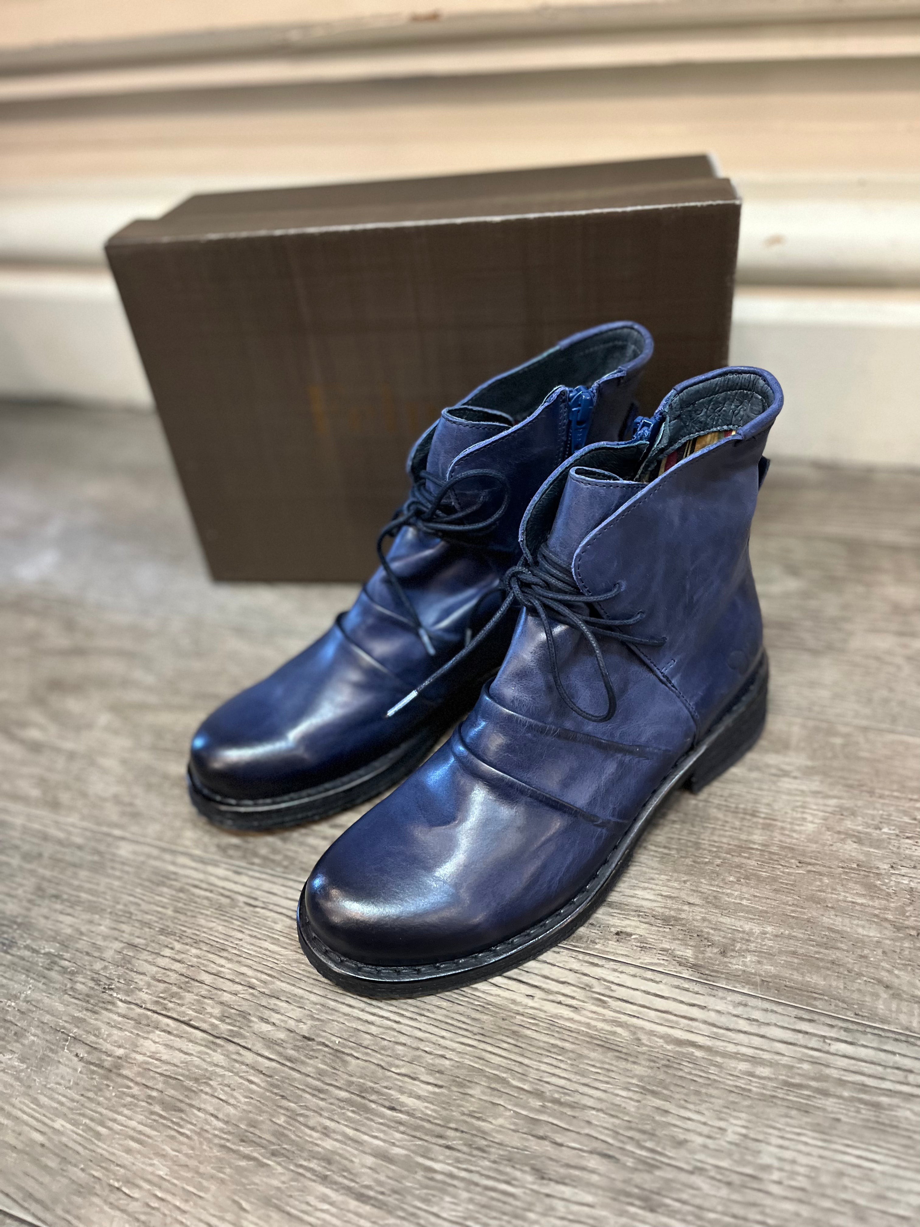 Felmini C129 Blue Leather Short Boot