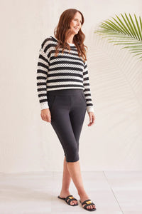 Tribal 17090 Flatten It! Pull on Capri w/ Size Zip