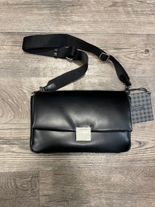 Lambert Mallow Black Puffy Shoulder Bag