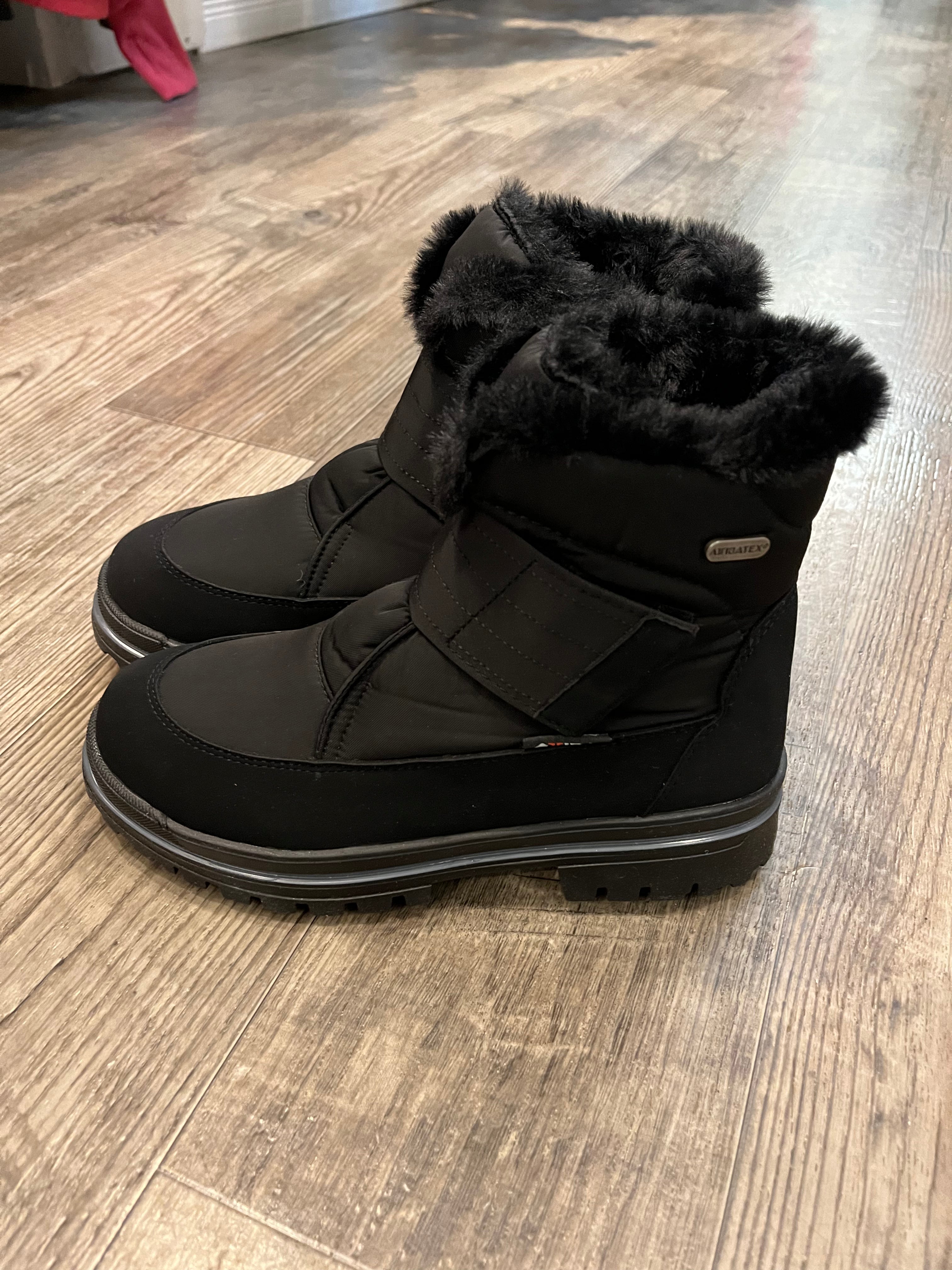 Attiba 819OC069 Black Velcro Ice Grip Winter Boot