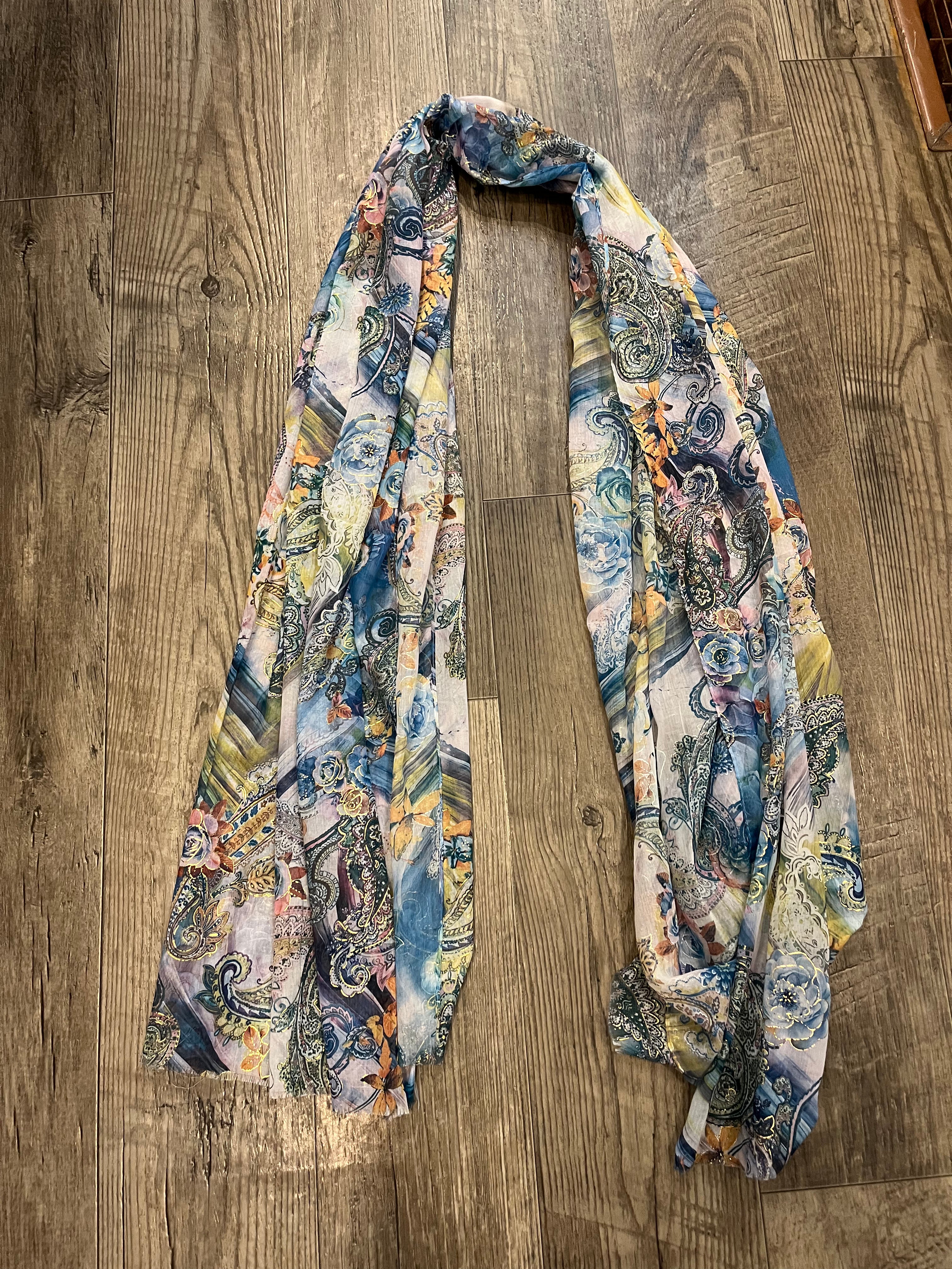 Only Accessories 22351 Paisley/Floral Floral Summer Scarf