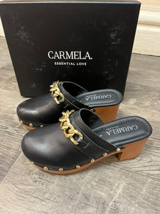 Carmela 160732 Black w/ Gold Accent Clog