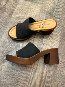 Bos & Co Wanda Black Suede Summer Heel