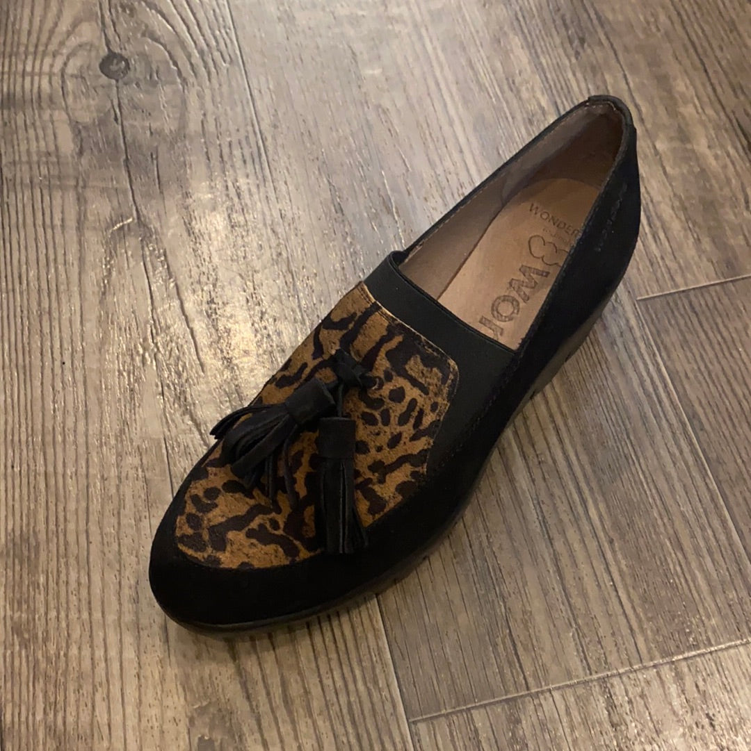 Wonders C-3342 Black Leopard Shoe