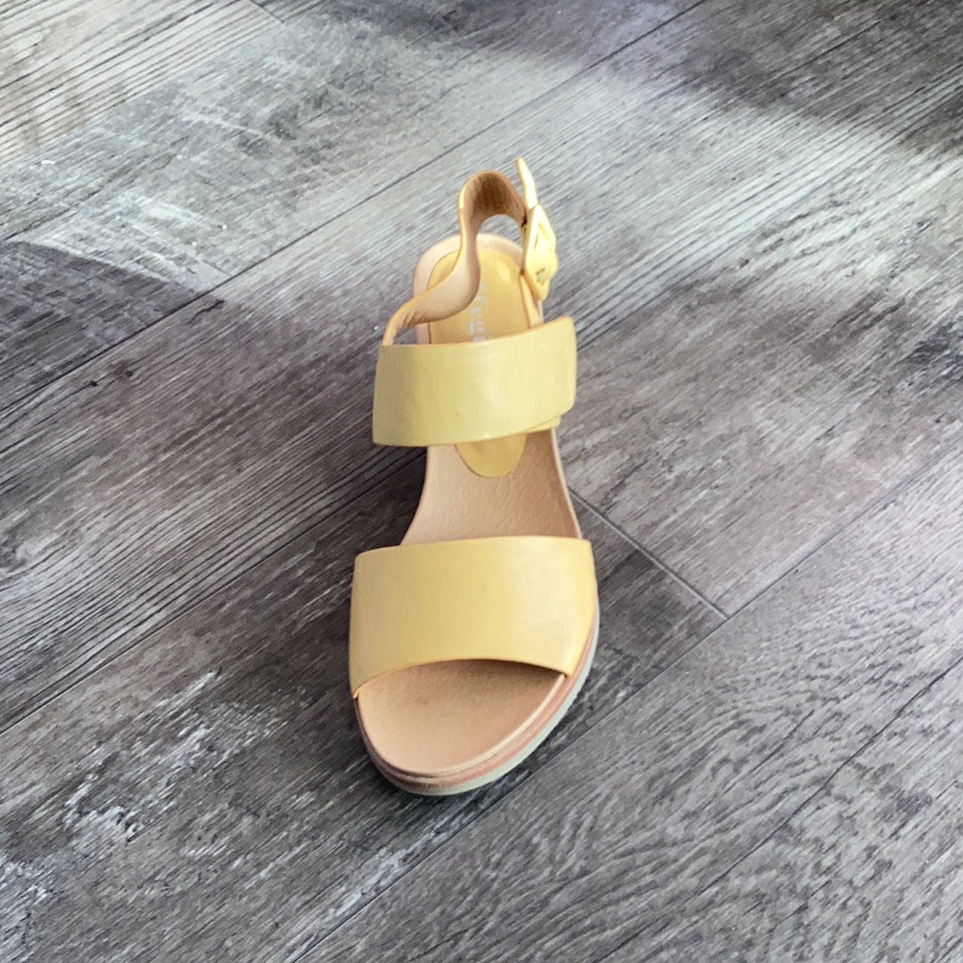 Effegie Emmit Wedge Sandal