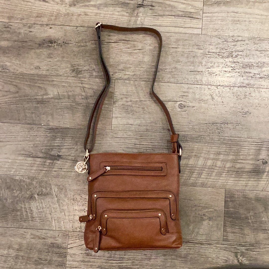 La Diva 43916R STL Multi Zipper Crossbody Bag