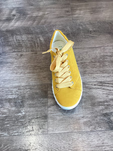 Ara 12-13640 Yellow Suede Sneaker