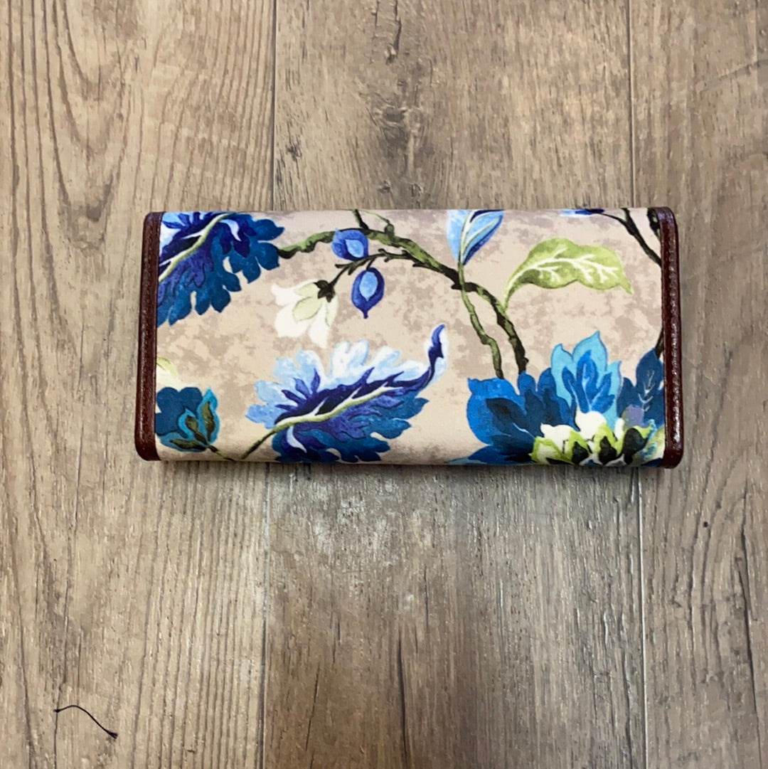 Wenz Blue Floral Velvet Wallet