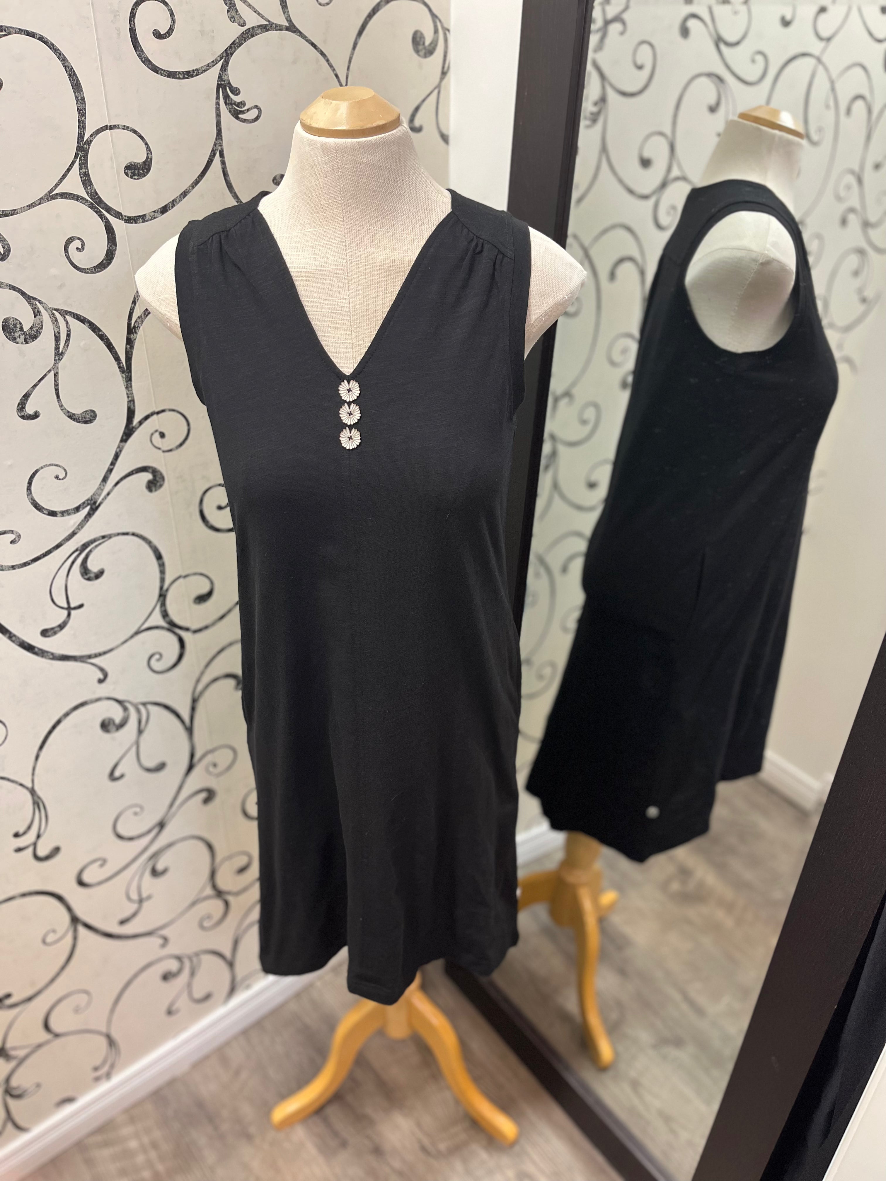 Simpli Zen 23415 Cotton Dress w/ Daisy Buttons