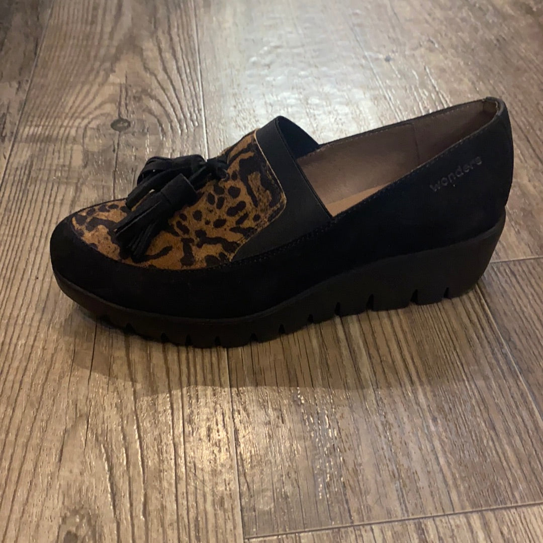 Wonders C-3342 Black Leopard Shoe