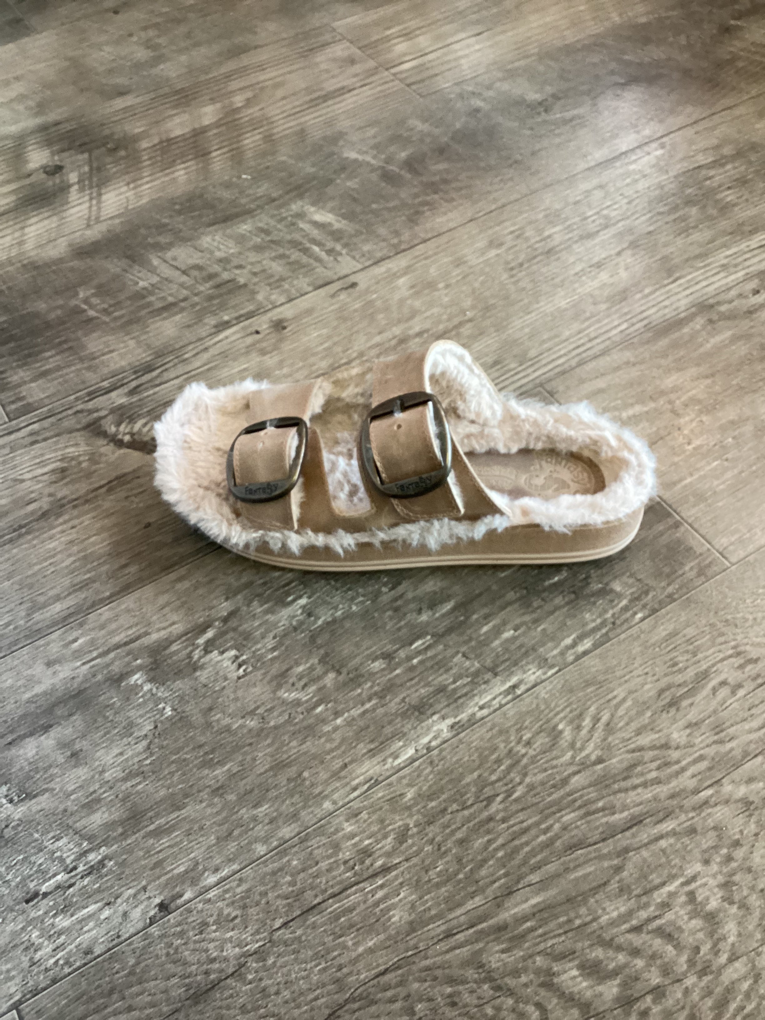 Fantasy S310 Desponia Furry Sandals