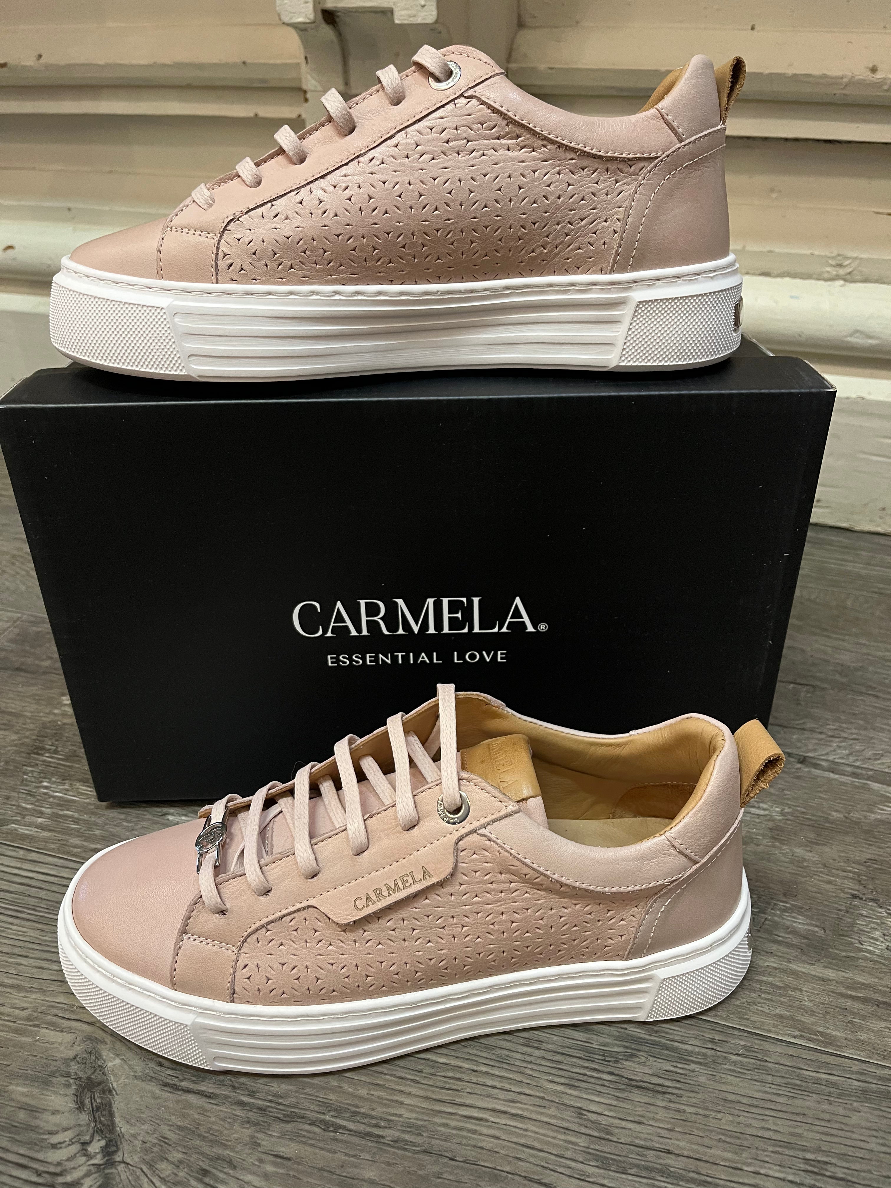 Carmela 160558 Nude Lace Up Sneaker