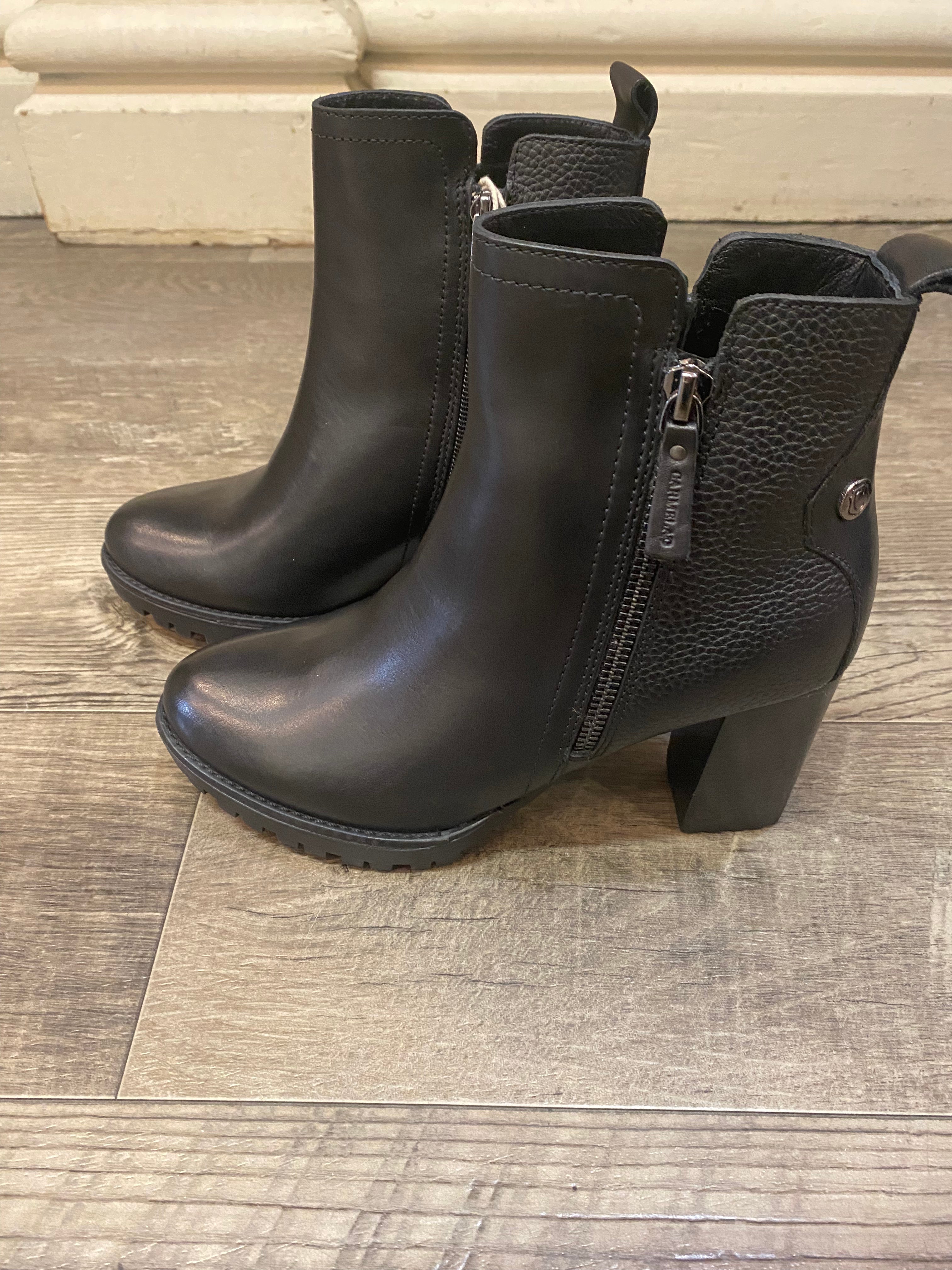 Carmela 160054 Black Leather Heel Boot