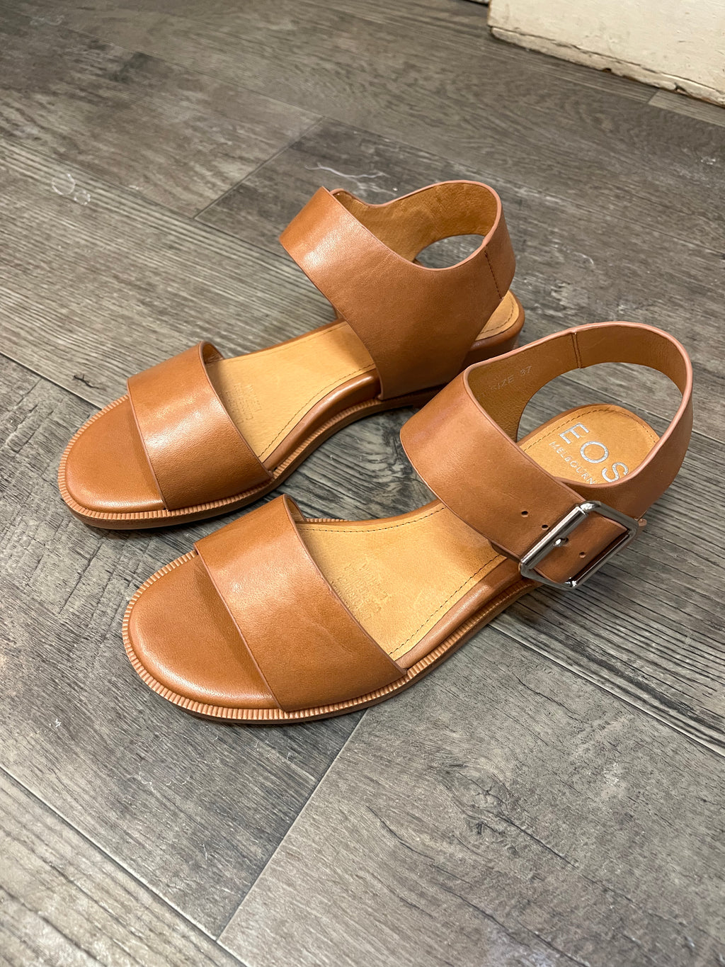 Leather 2 2025 strap sandals
